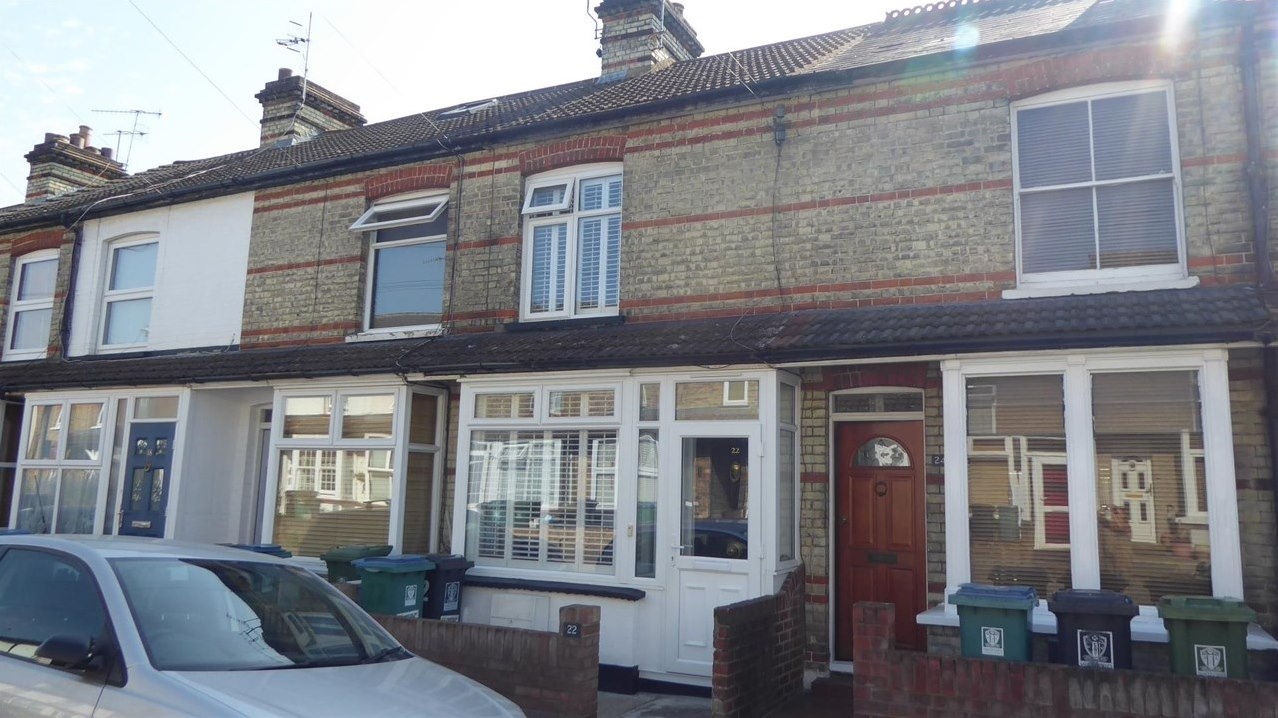 Watford 2 Bed Terraced House, Grover Road, WD19 To Rent Now for £