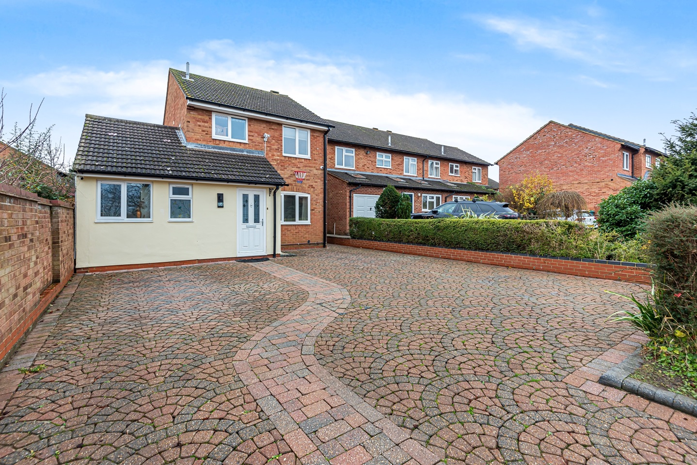 Milton Keynes 4 Bed Detached House, Clay Hill, MK8 To Rent Now for