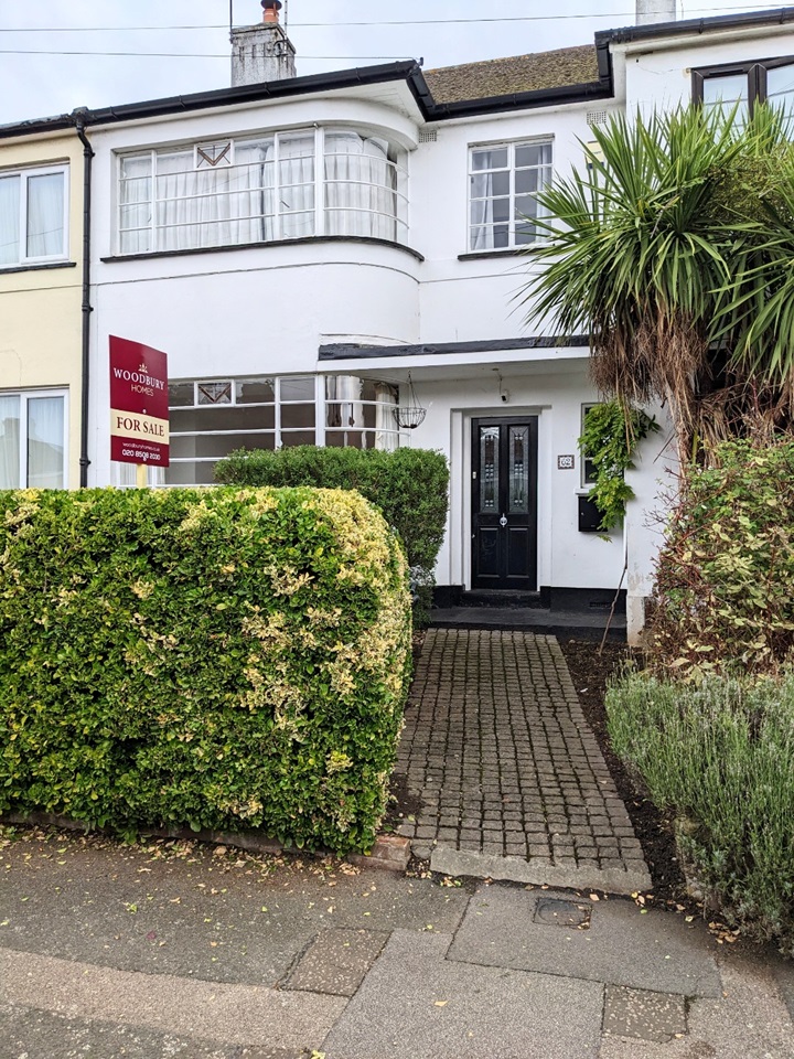 Essex 3 Bed Terraced House, Stonards Hill, IG10 To Rent Now for £