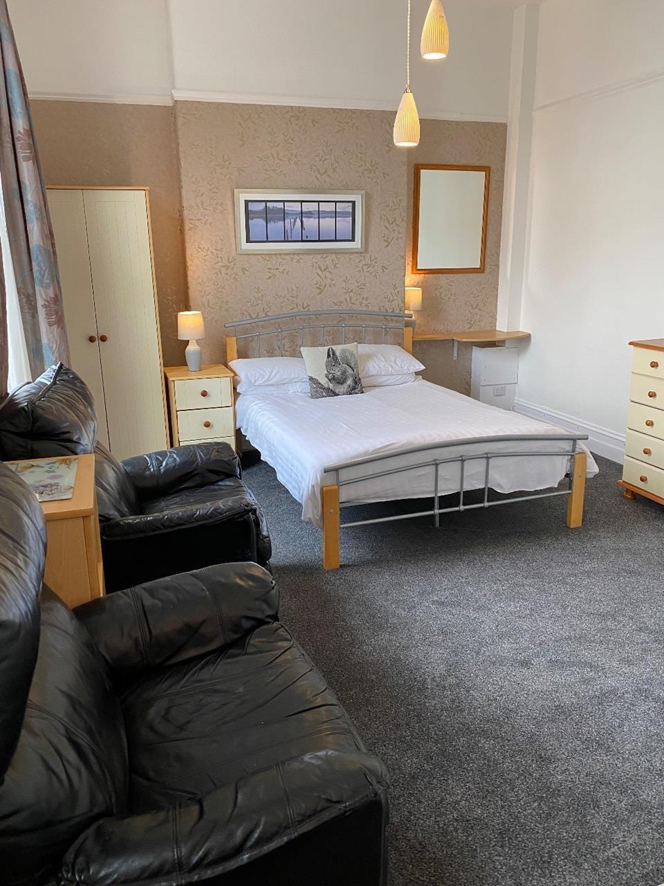 Torquay Studio Flat, Barramore Apartments, TQ2 To Rent Now for £850