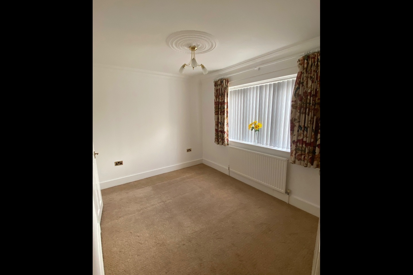 Cridling Stubbs, Knottingley 3 Bed Bungalow, Wrights Lane, WF11 To Rent Now for £900.00 p/m