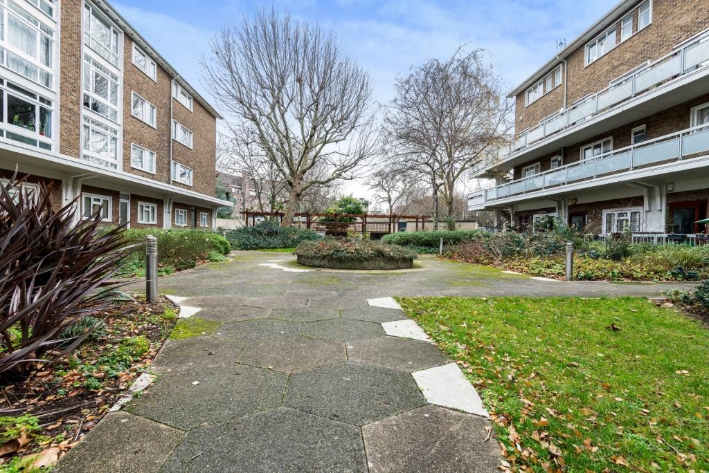 London Studio Flat, Dryden Court, SE11 To Rent Now for £1,400.00 p/m