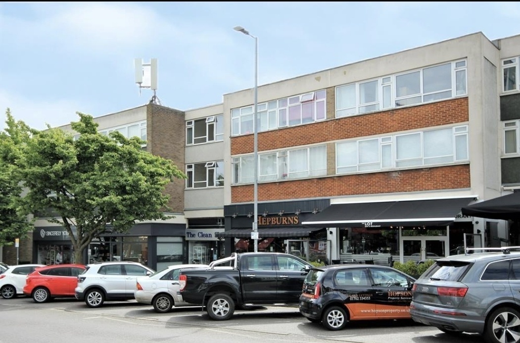 Shenfield, Brentwood 2 Bed Flat, Hutton Road, CM15 To Rent Now for £1,300.00 p/m