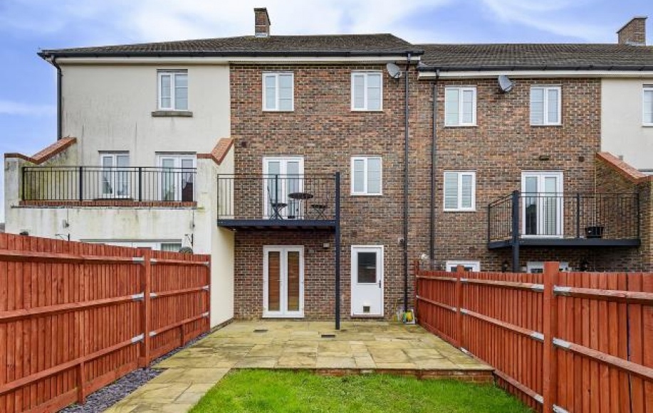 Basingstoke 5 Bed Terraced House, Appleton Drive, RG24 To Rent Now