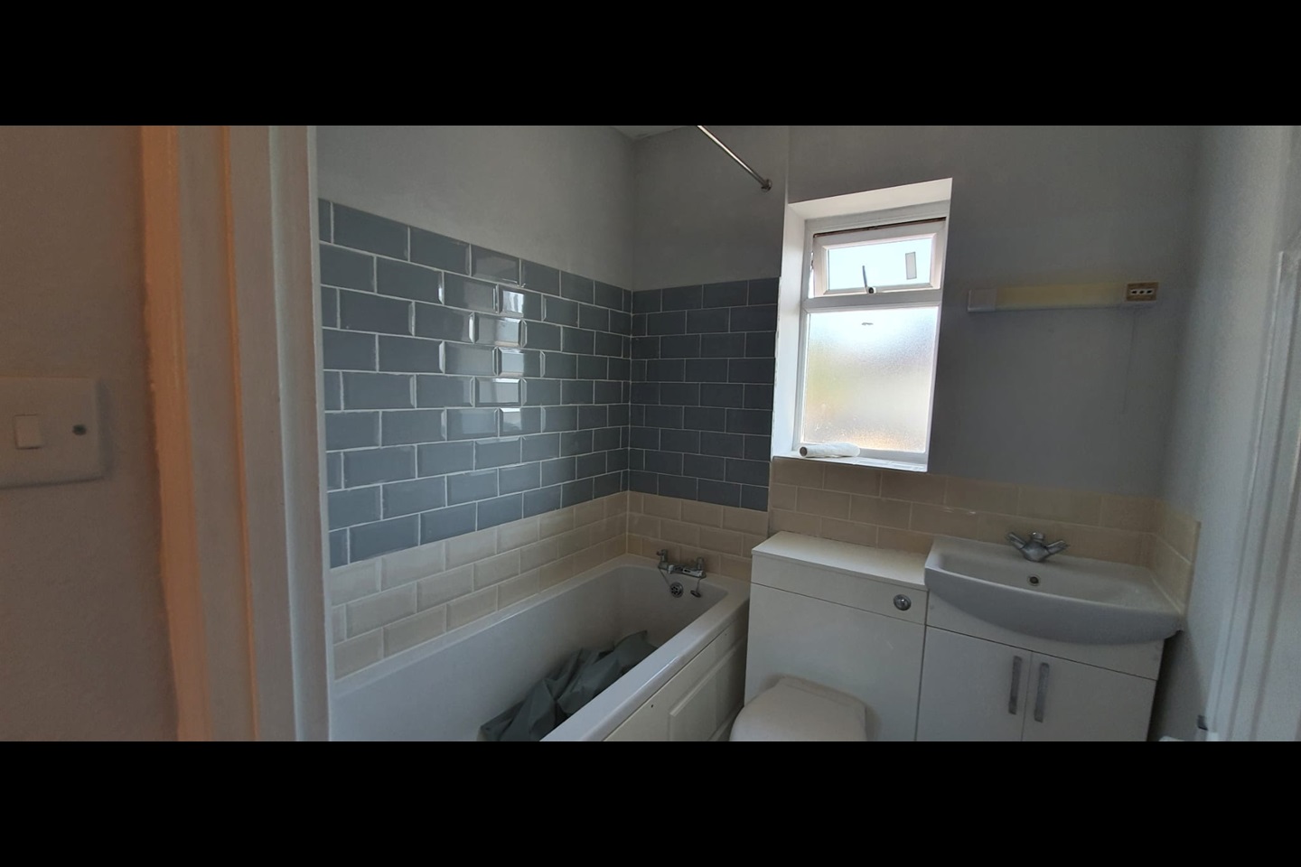 Farnborough 4 Bed End Terrace, Ballantyne Road, GU14 To Rent Now