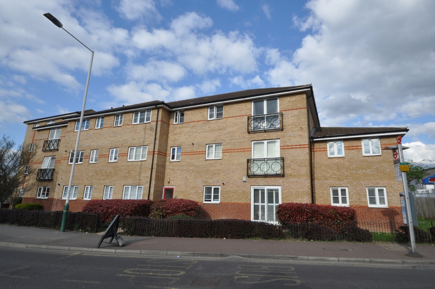 Romford 1 Bed Flat, Burnside Court, RM1 To Rent Now for £1,350.00 p/m