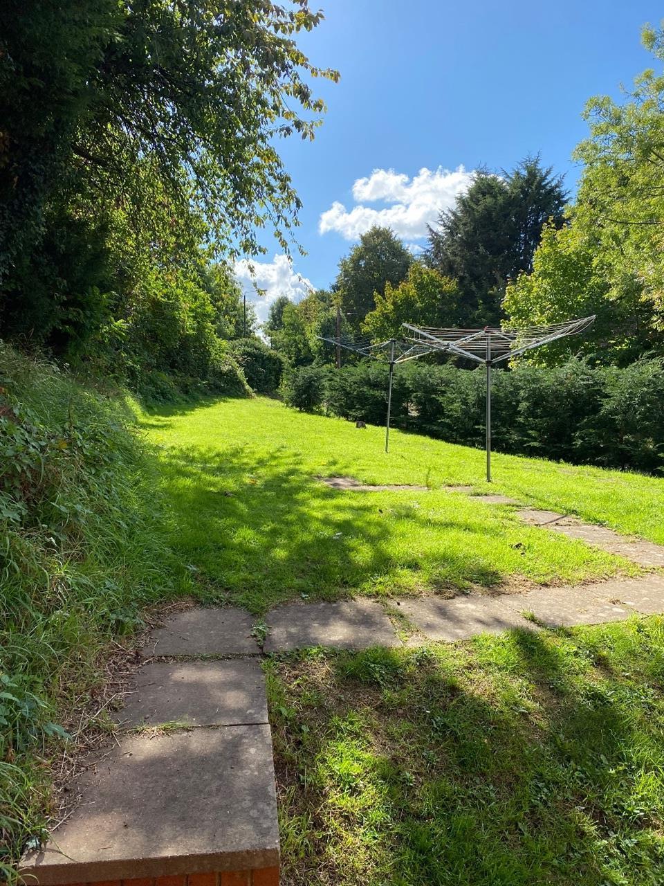 Droitwich 2 Bed Flat, Elizabeth Court, WR9 To Rent Now for £725.00 p/m