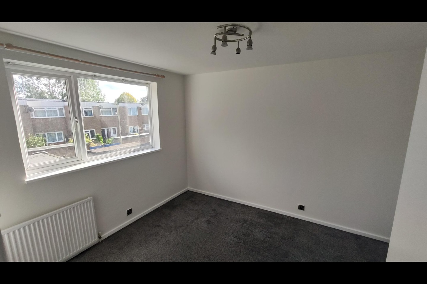 Farnborough 3 Bed Terraced House, Caswell Close, GU14 To Rent Now