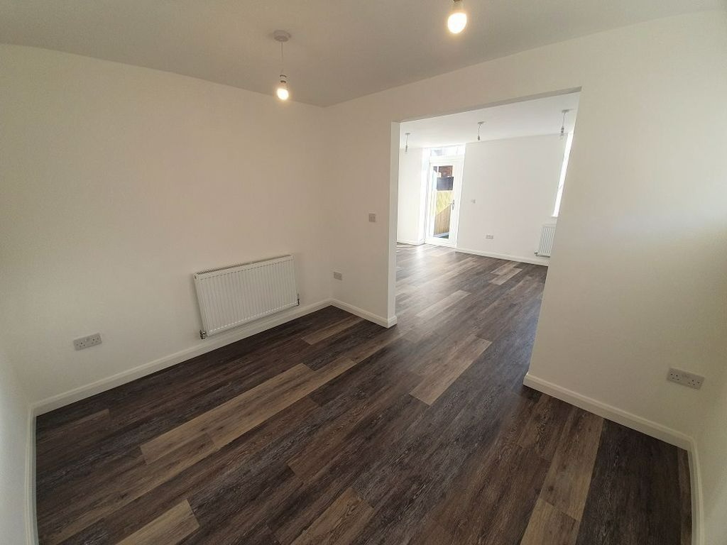 Stourbridge 4 Bed Terraced House, Wollescote Mews, DY9 To