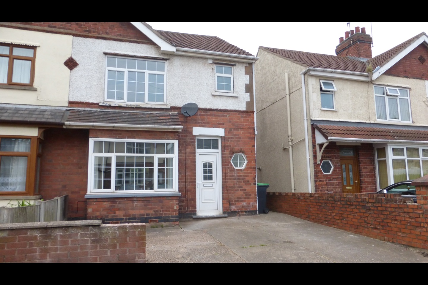 KirkbyInAshfield, Nottingham 3 Bed SemiDetached House, Lindleys
