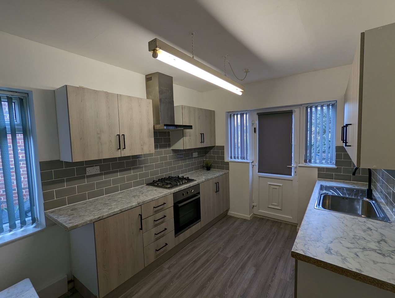 Oldham 5 Bed Detached House, Rowan Tree, OL8 To Rent Now for £1,700