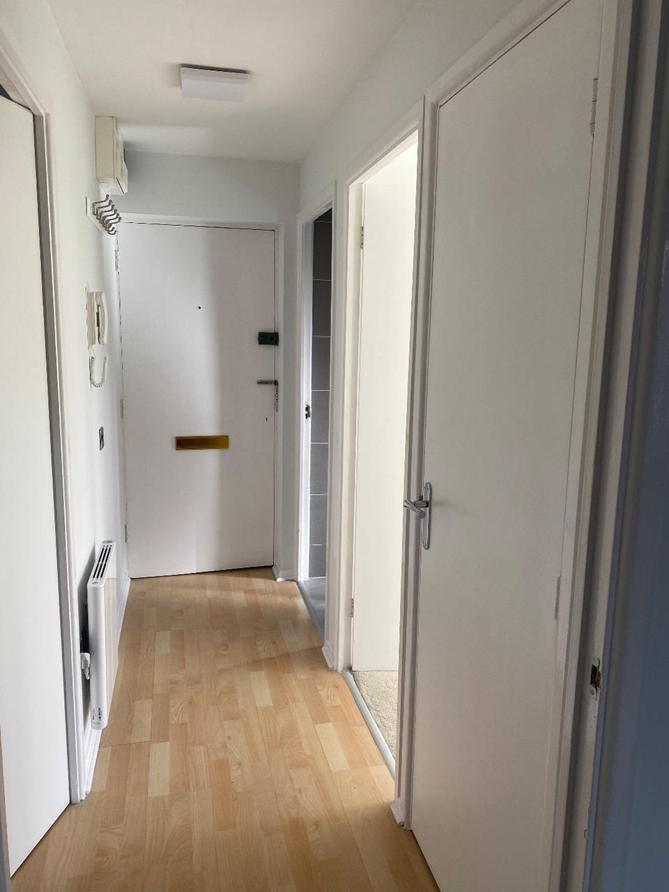 Mitcham 2 Bed Flat, Heathfield Drive, CR4 To Rent Now for £1,600.00 p/m