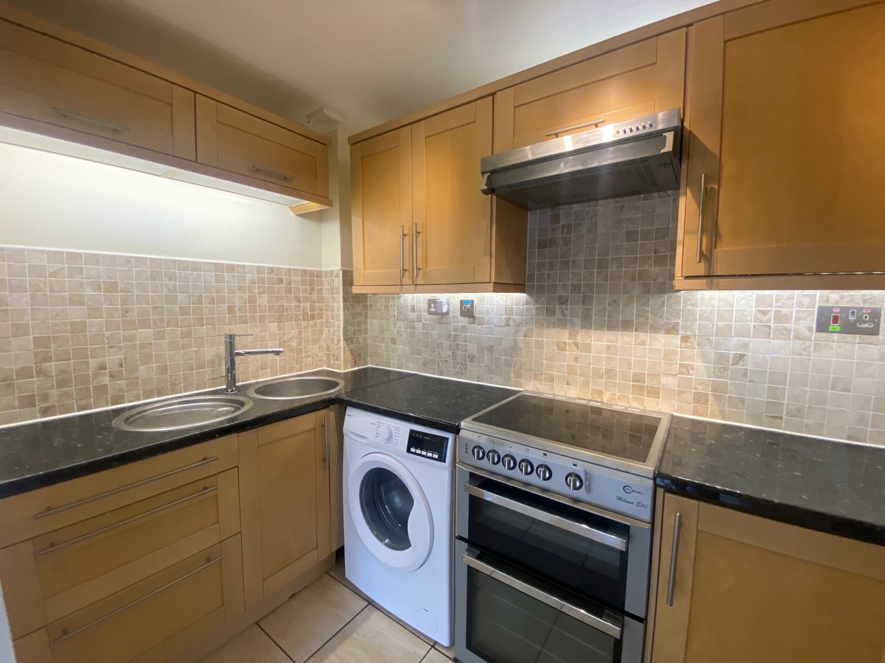 Mitcham 2 Bed Flat, Heathfield Drive, CR4 To Rent Now for £1,600.00 p/m
