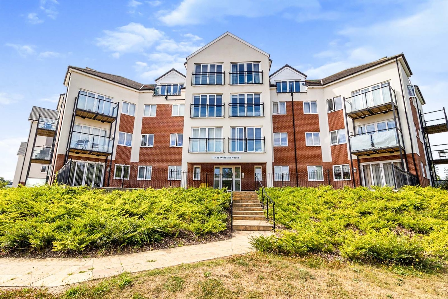 Bedford 2 Bed Flat, Windlass House, MK42 To Rent Now for £1,200.00 p/m