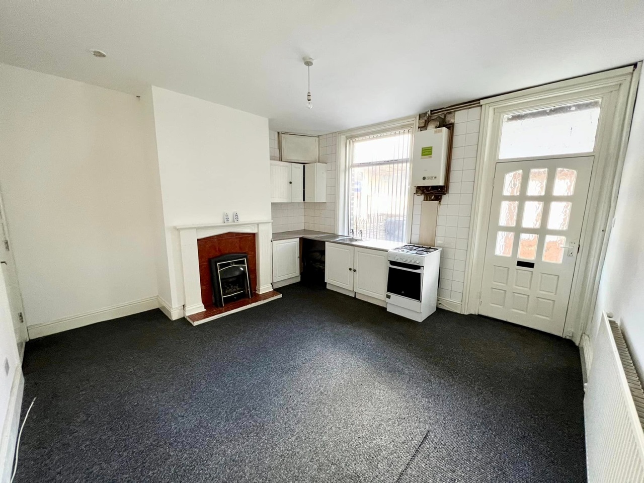 Brighouse 2 Bed Terraced House, Wakefield Road, HD6 To Rent Now for
