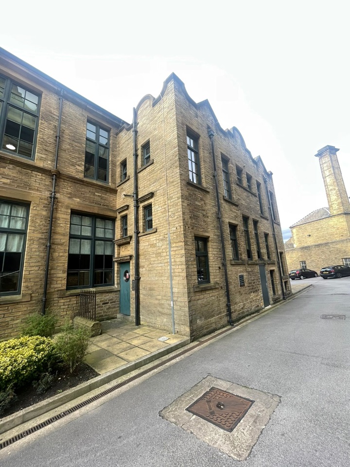 Bradford 2 Bed Flat, Byron Street, BD3 To Rent Now for £650.00 p/m