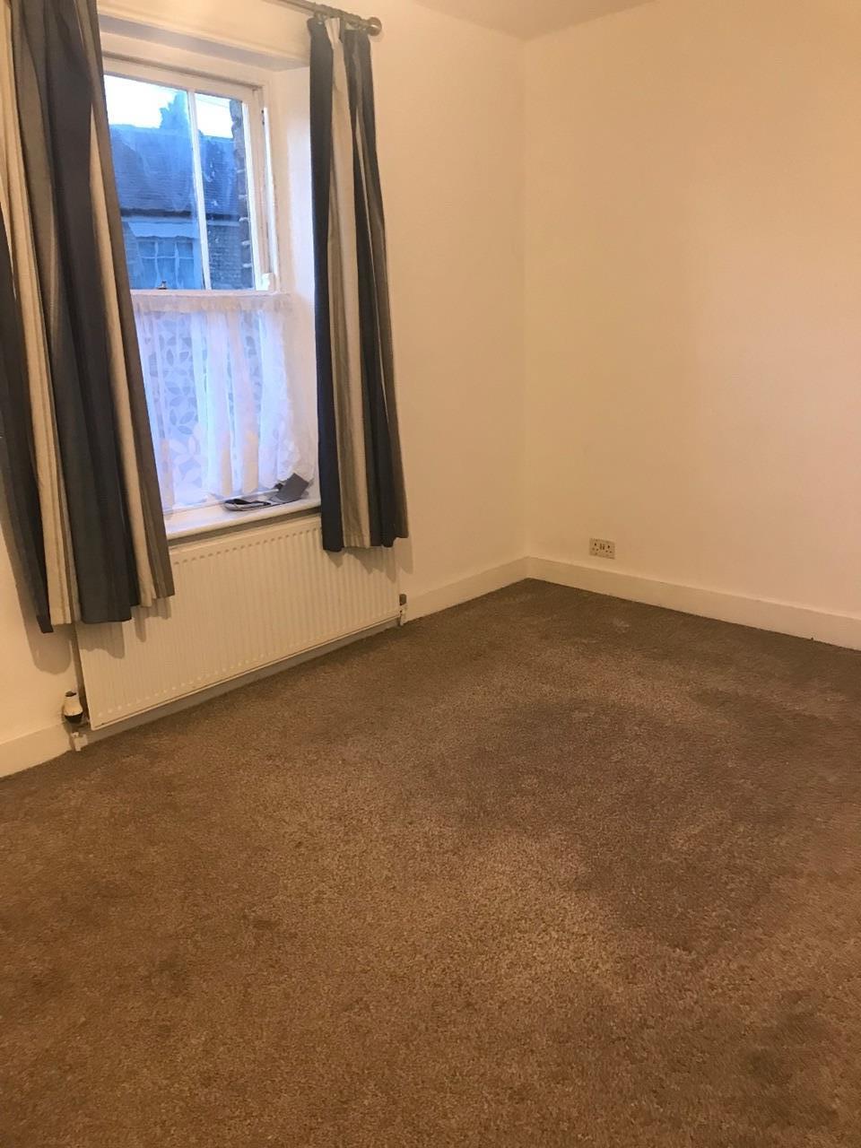 Pocklington 3 Bed End Terrace, Chapmangate, YO42 To Rent Now for £