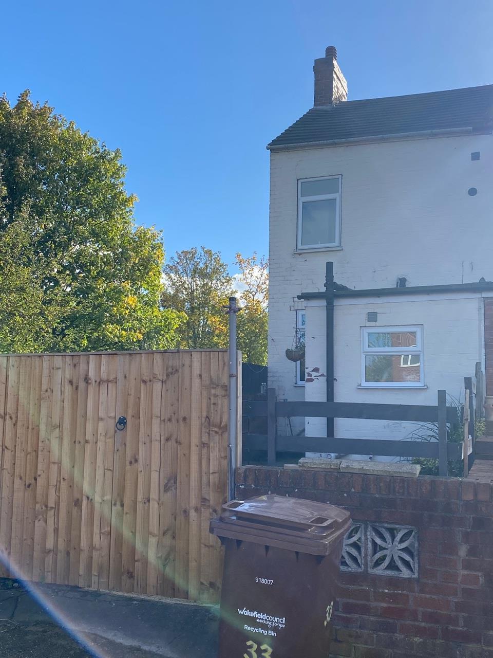 Featherstone, Pontefract 2 Bed Terraced House, Carlton Street, WF7