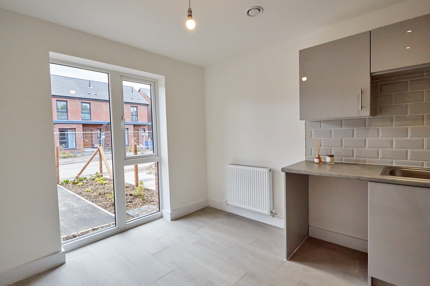 Salford 3 Bed Terraced House, Woolton Close, M5 To Rent Now for £