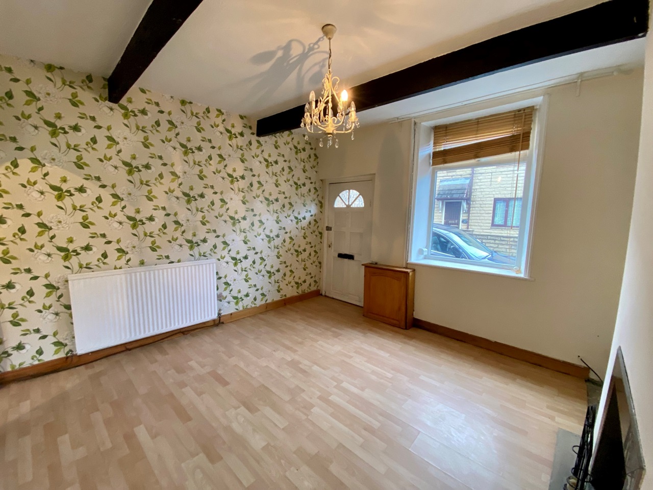 Hadfield, Glossop 2 Bed Terraced House, Salisbury Street, SK13 To
