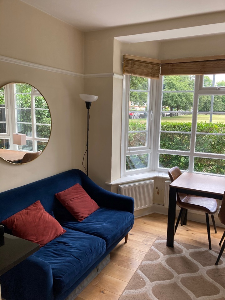 London 1 Bed Flat, Burntwood Court, SW17 To Rent Now for £1,500.00 p/m