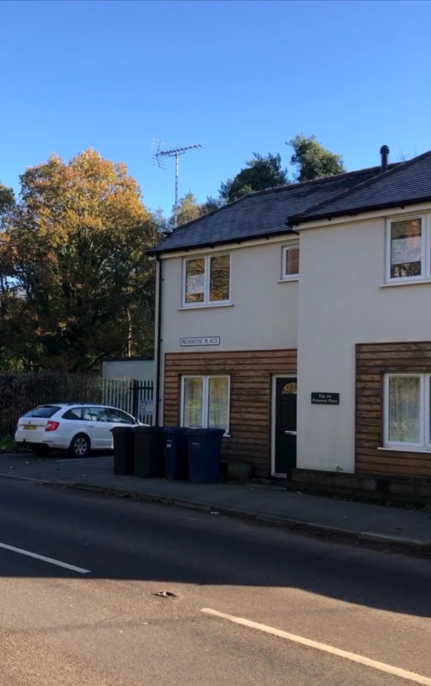 Godalming 1 Bed Flat, Portsmouth Road, GU7 To Rent Now for £825.00 p/m