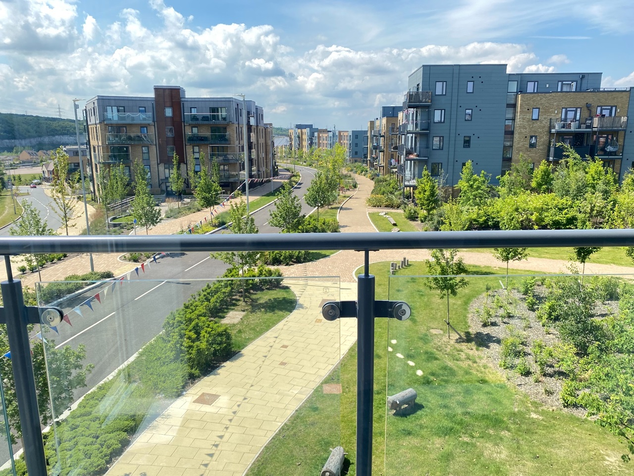 Ebbsfleet Valley, 2 Bed Flat, Lett Lane, DA10 To Rent