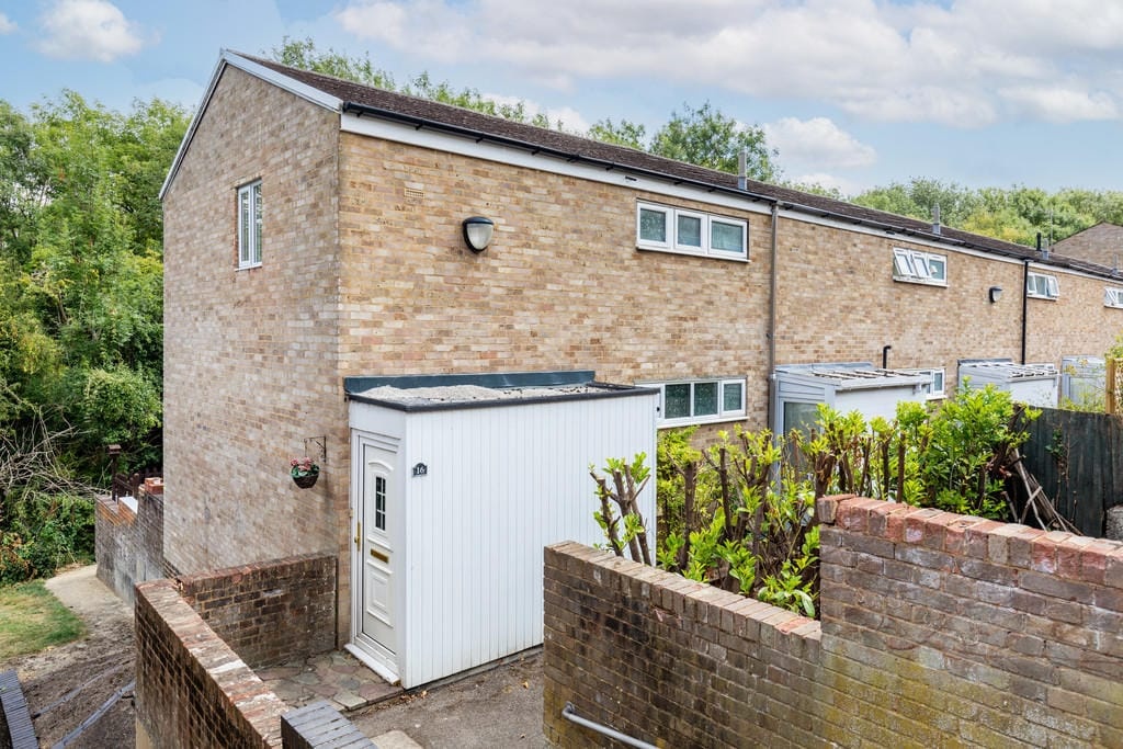 Coulsdon 3 Bed Terraced House, Birchfield Close, CR5 To Rent Now