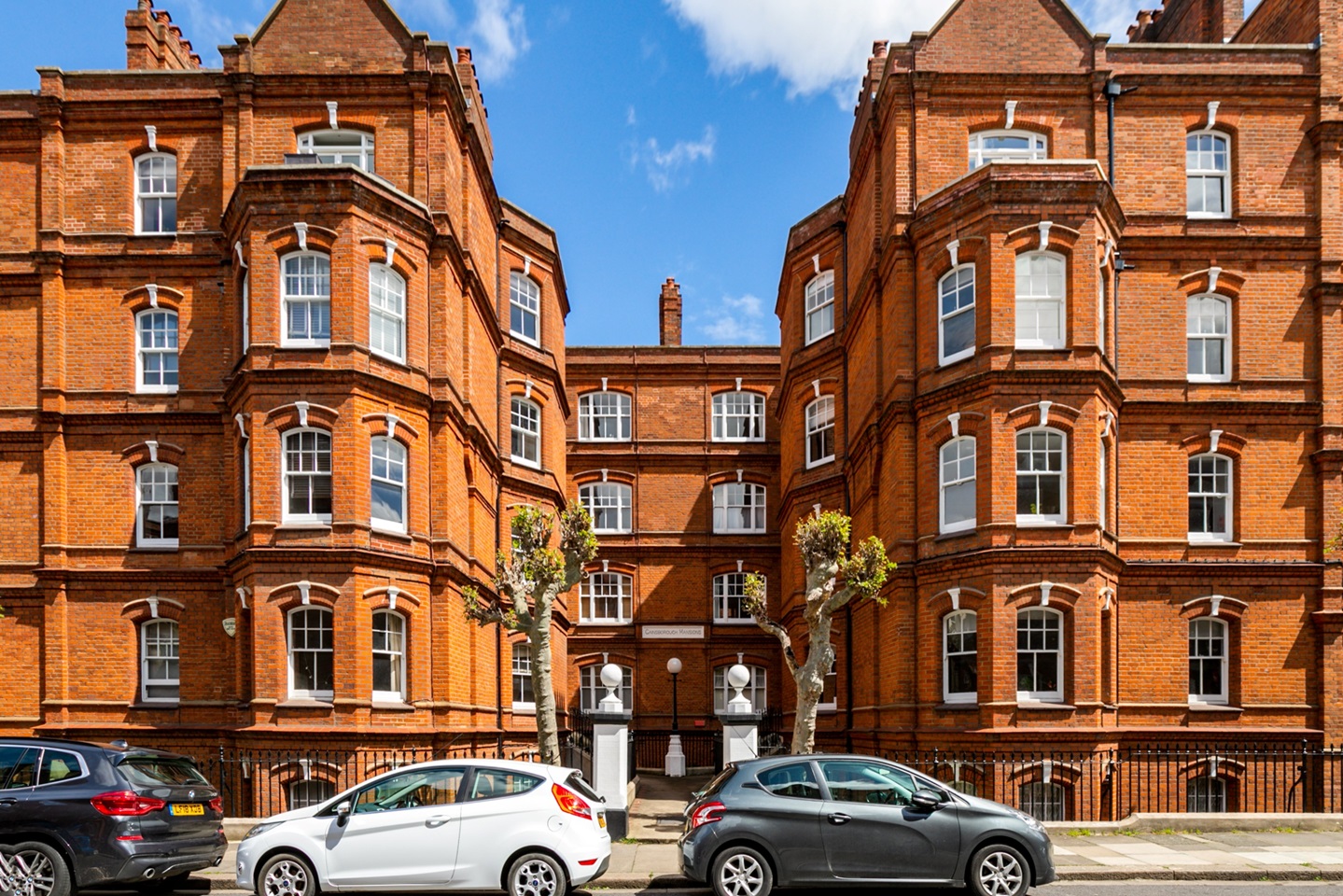 London 2 Bed Flat, Gainsborough Mansions, W14 To Rent Now for £