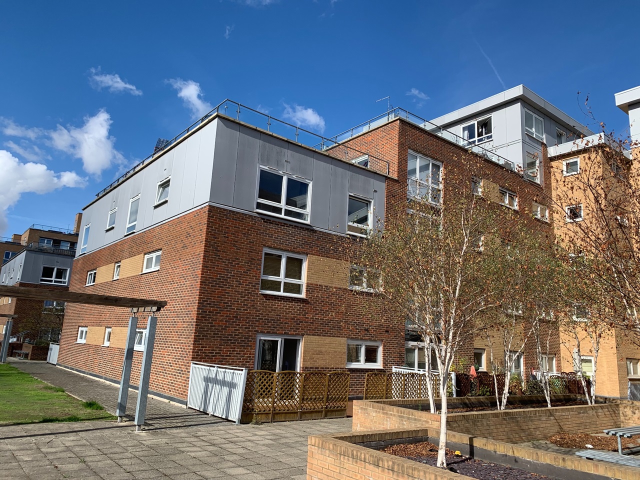Basildon 2 Bed Flat, Cherrydown East, SS16 To Rent Now for £1,200.