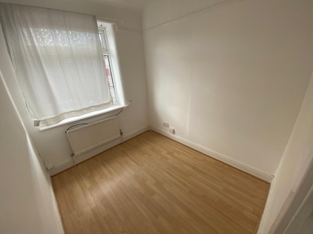 Droylsden, Manchester 3 Bed Terraced House, Easton Road, M43 To