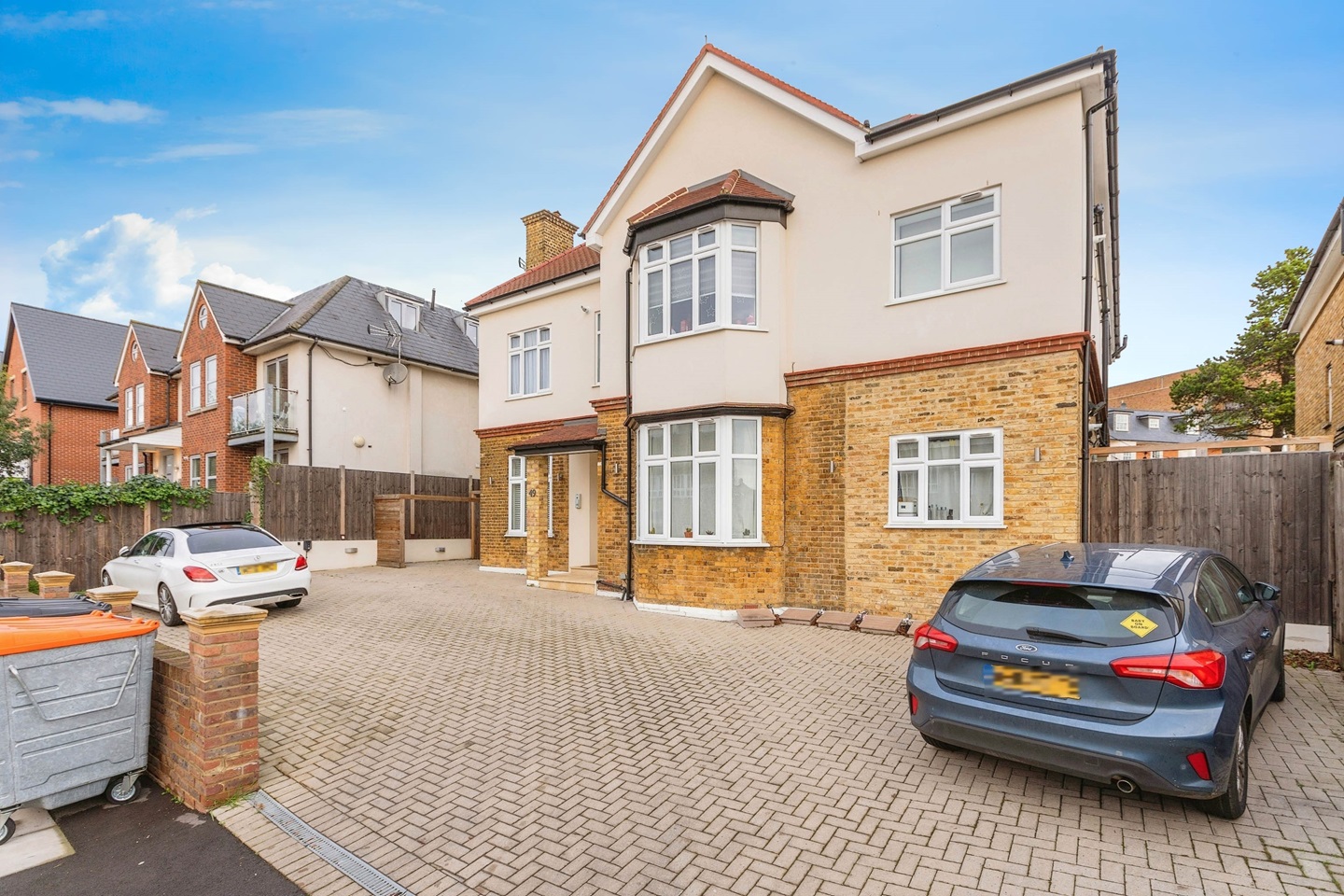 London 2 Bed Flat, Finchley Lane, NW4 To Rent Now for £2,180.00 p/m