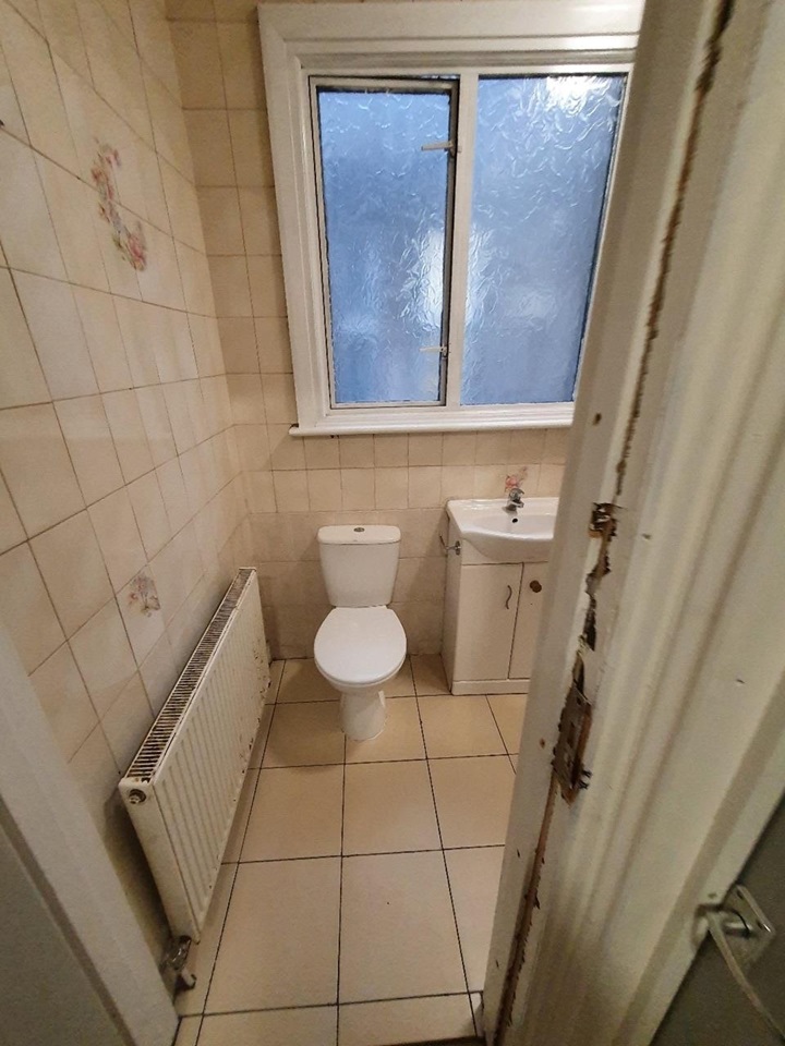 London Room in a Shared House, Ellesmere Road Room 8, W4 To Rent