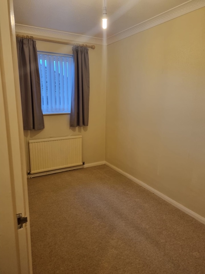 Horsforth, Leeds 2 Bed Flat, Town Street, LS18 To Rent Now for £825