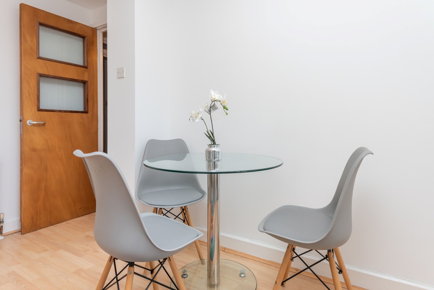 London 2 Bed Flat, John Scurr House, E14 To Rent Now for £2,000.00 p/m