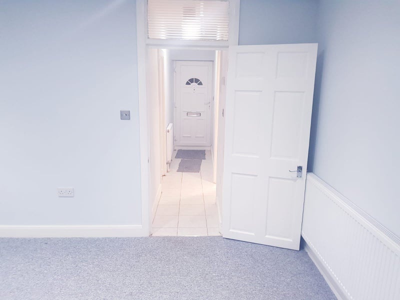 London 1 Bed Flat, Finchley Lane, NW4 To Rent Now for £1,350.00 p/m