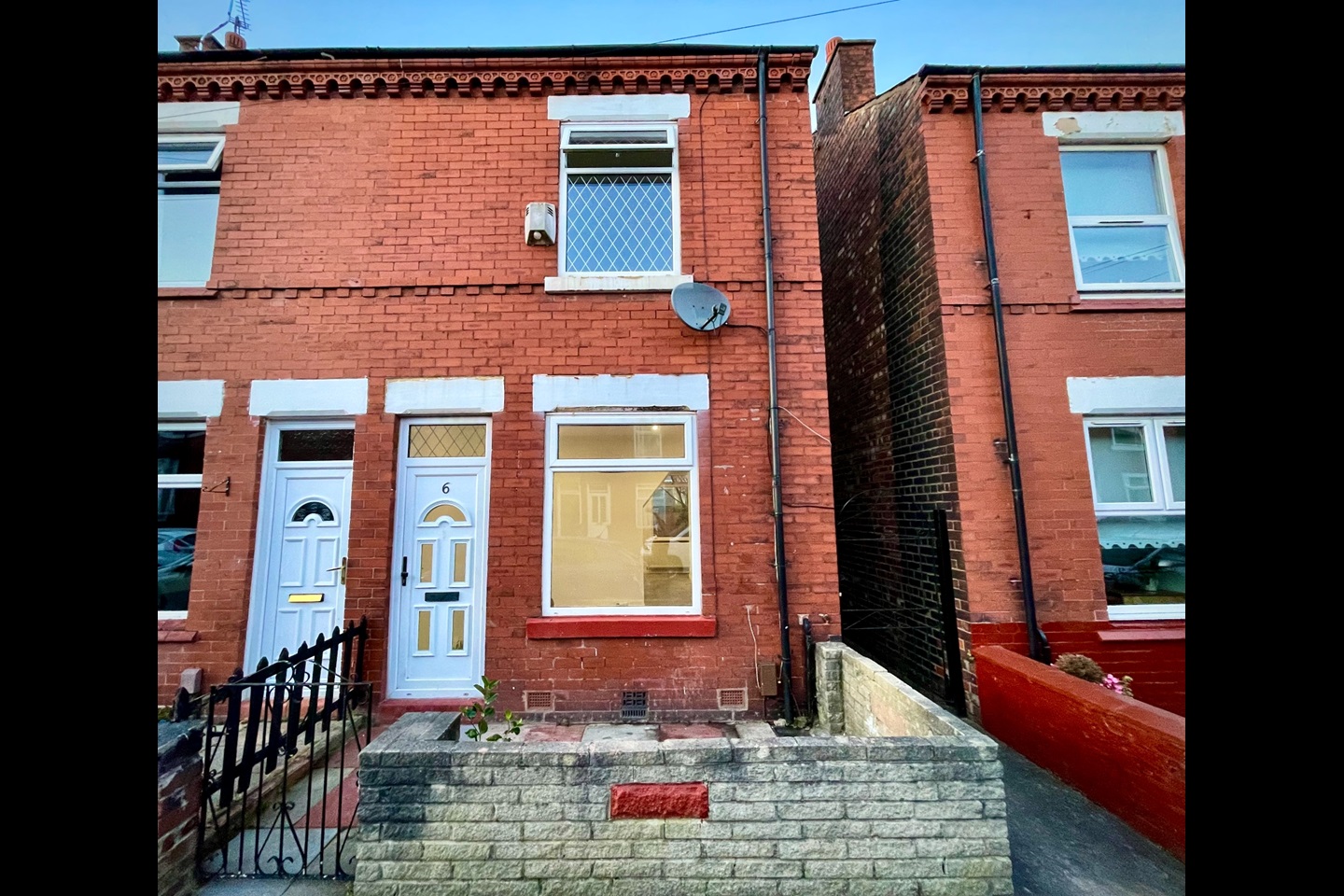 Stockport 2 Bed Terraced House, Petersburg Road, SK3 To Rent Now