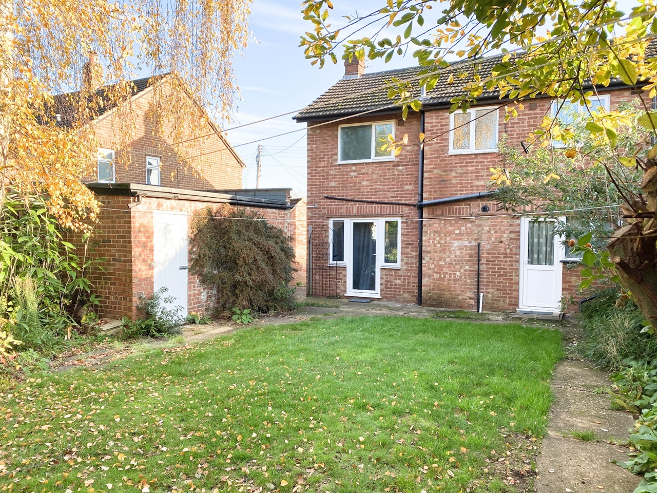 Amersham 3 Bed SemiDetached House, Hundred Acres Lane, HP7 To Rent