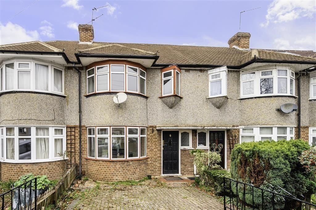 Worcester Park 3 Bed Terraced House, St. Philips Avenue, KT4 To