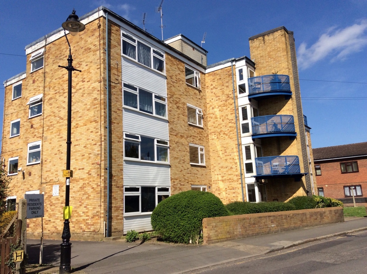 London Bedsit, Dane Road, W13 To Rent Now for £619.01 p/m