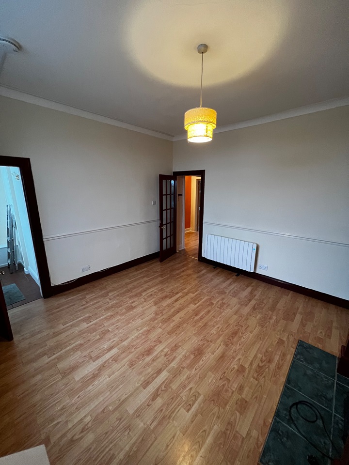 Ormiston, Tranent 2 Bed Flat, Main Street, EH35 To Rent Now for £