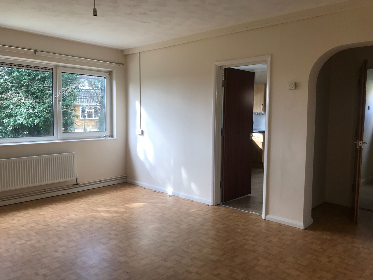 High 1 Bed Flat, Windrush Drive, HP13 To Rent Now for £430.