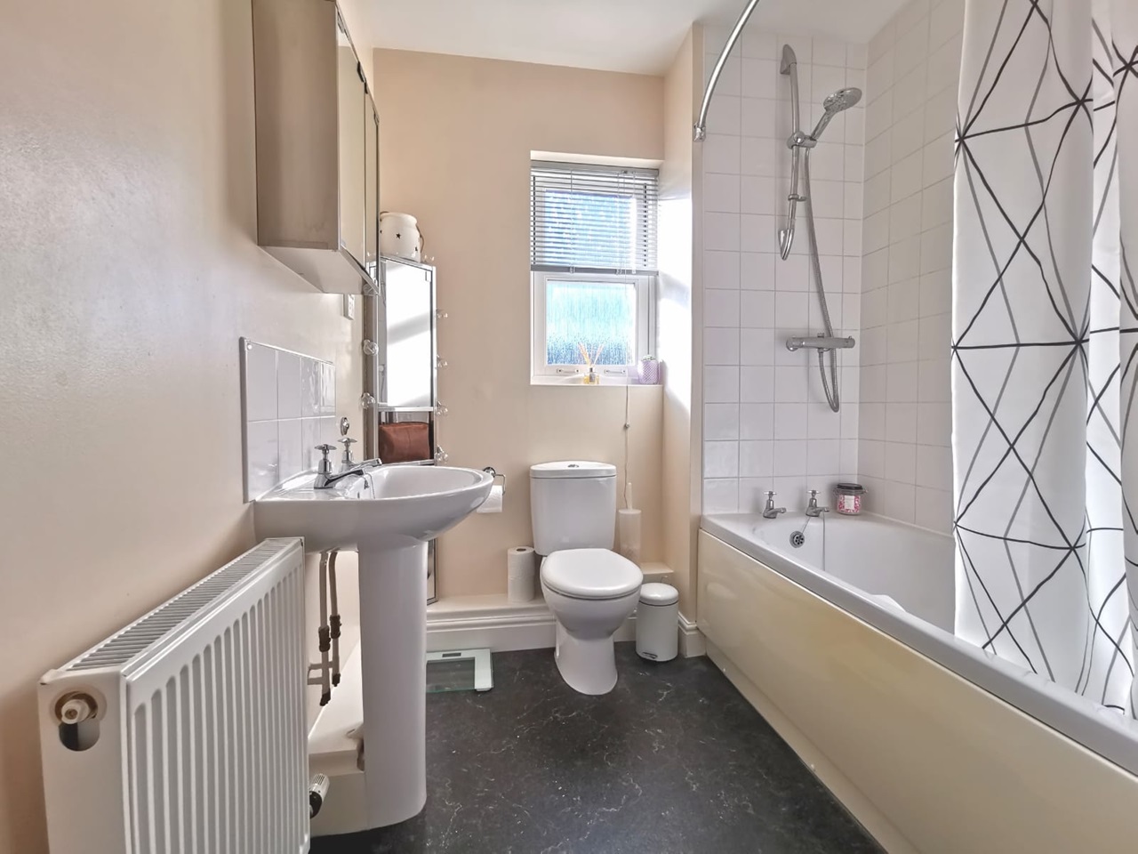 Stotfold, Hitchin 2 Bed Gaskell Place, SG5 To Rent Now