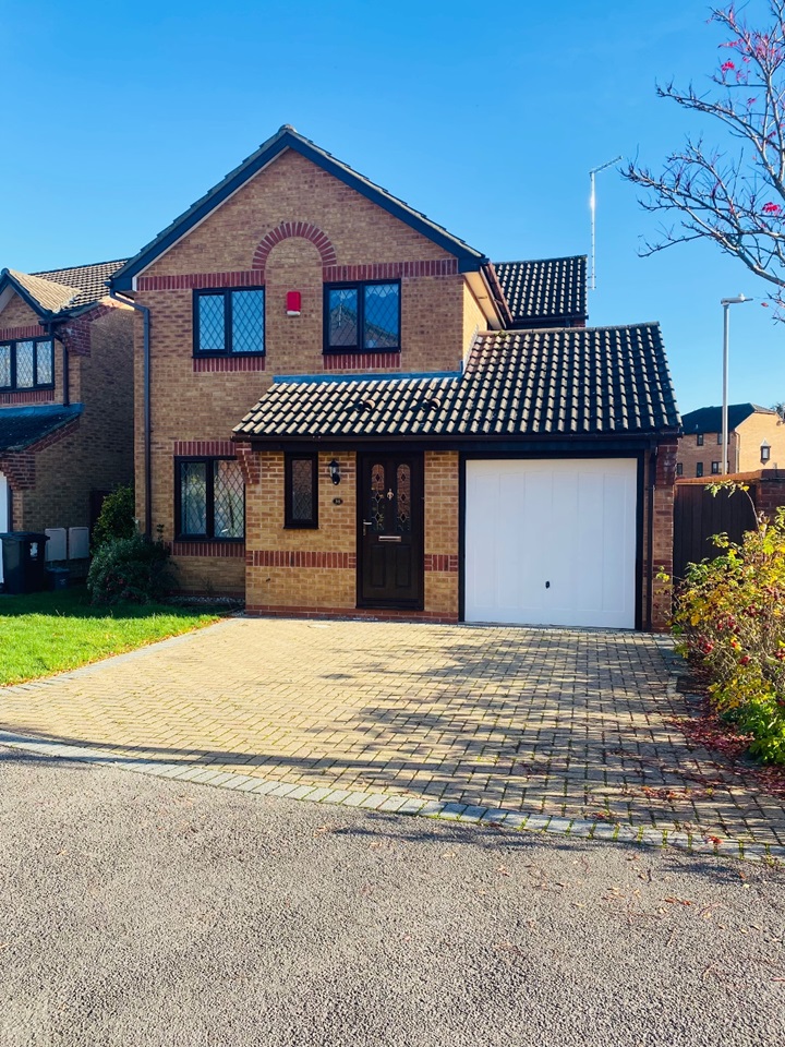 The Prinnels, Swindon 3 Bed Detached House, Spencer Close, SN5 To