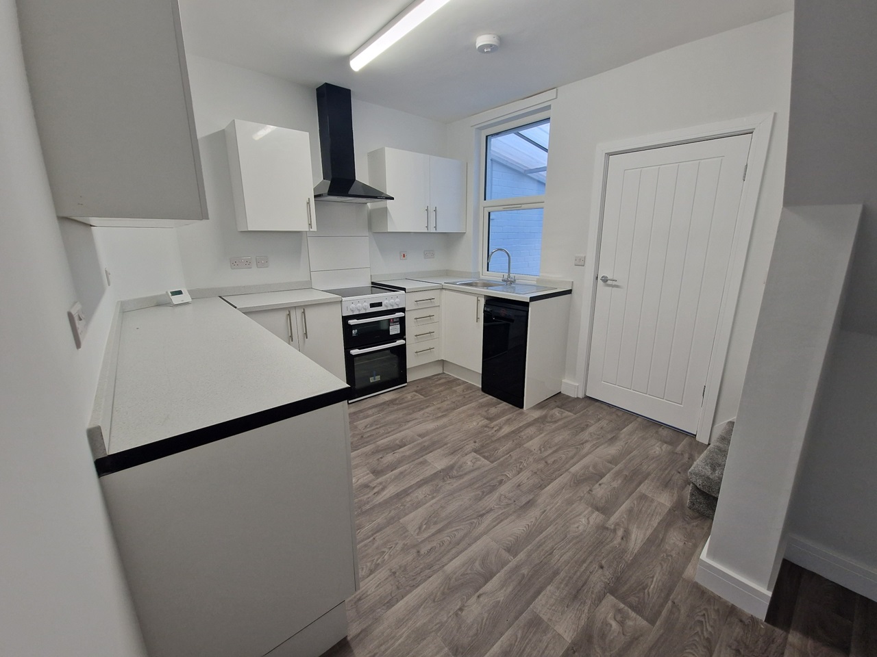 Mapplewell, Barnsley 3 Bed Terraced House, Darton Lane, S75 To Rent