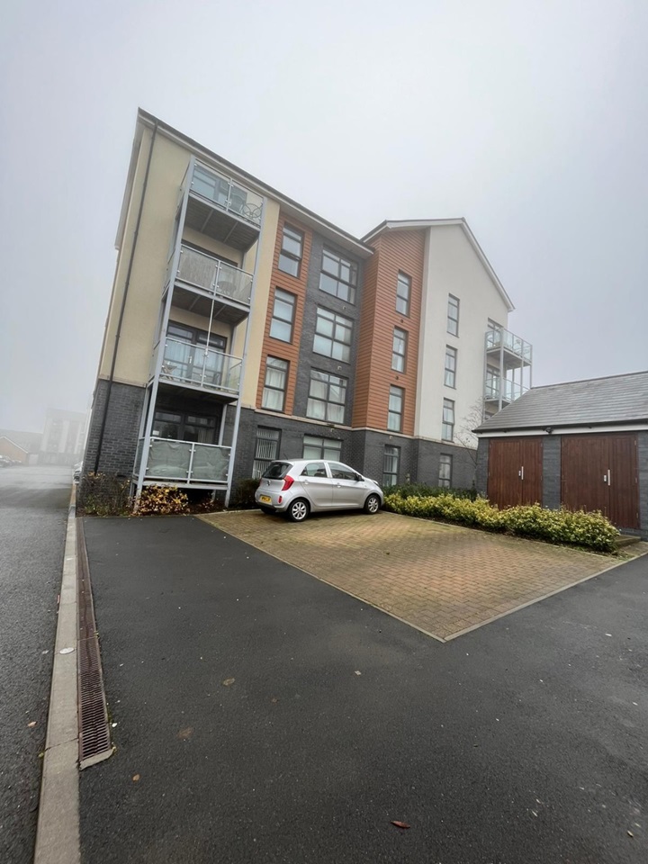 Patchway, Bristol 2 Bed Flat, Great Brier Leaze, BS34 To Rent Now