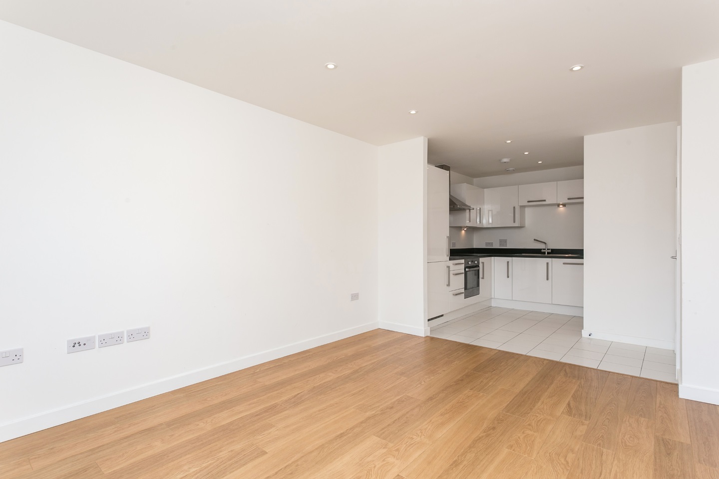 Belvedere 1 Bed Flat, Clydesdale Way, DA17 To Rent Now for £1,300.