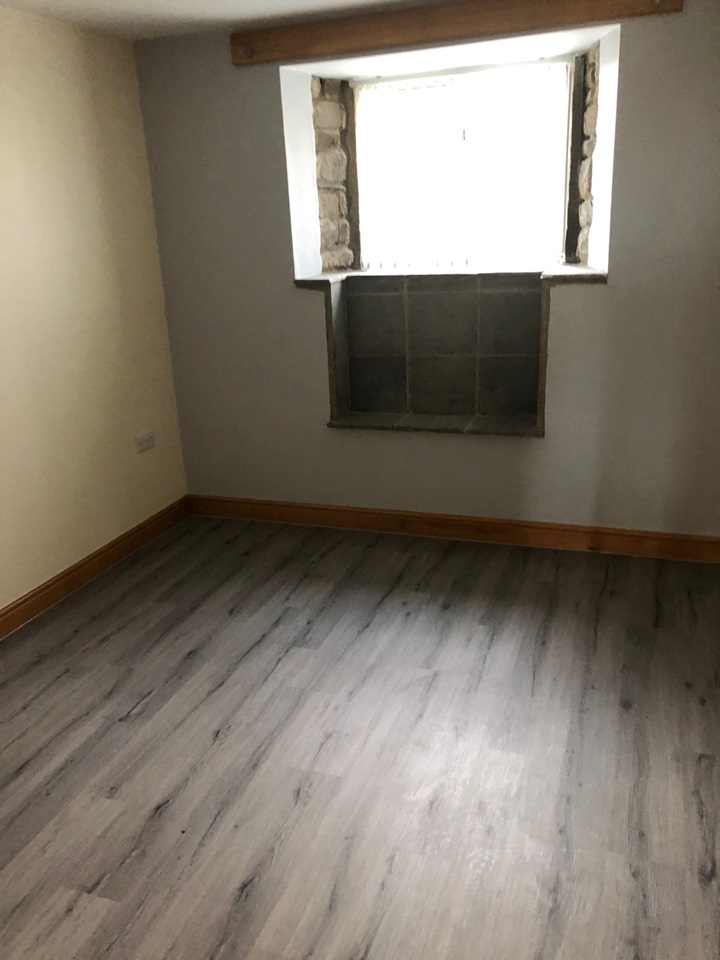 Tyersal, Bradford 4 Bed SemiDetached House, Holmebank Farm, BD4 To