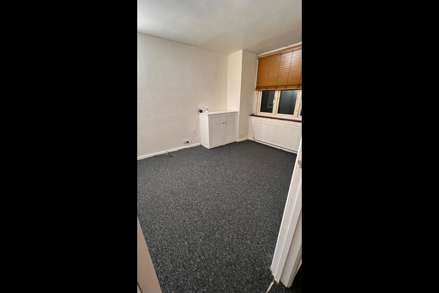 London 3 Bed Terraced House, Brunswick Crescent, N11 To Rent Now