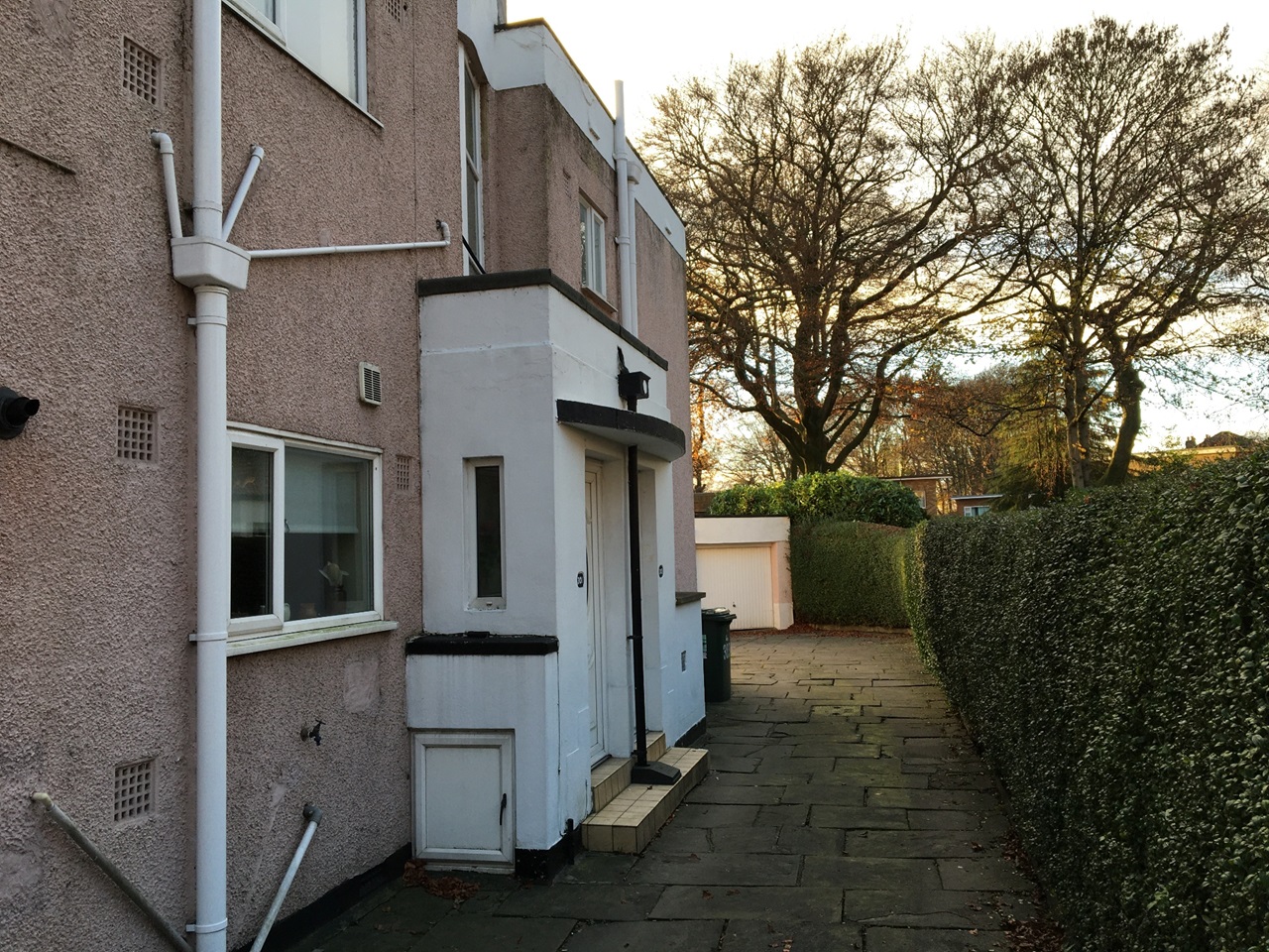 Leeds 2 Bed Flat, Otley Road, LS16 To Rent Now for £1,050.00 p/m